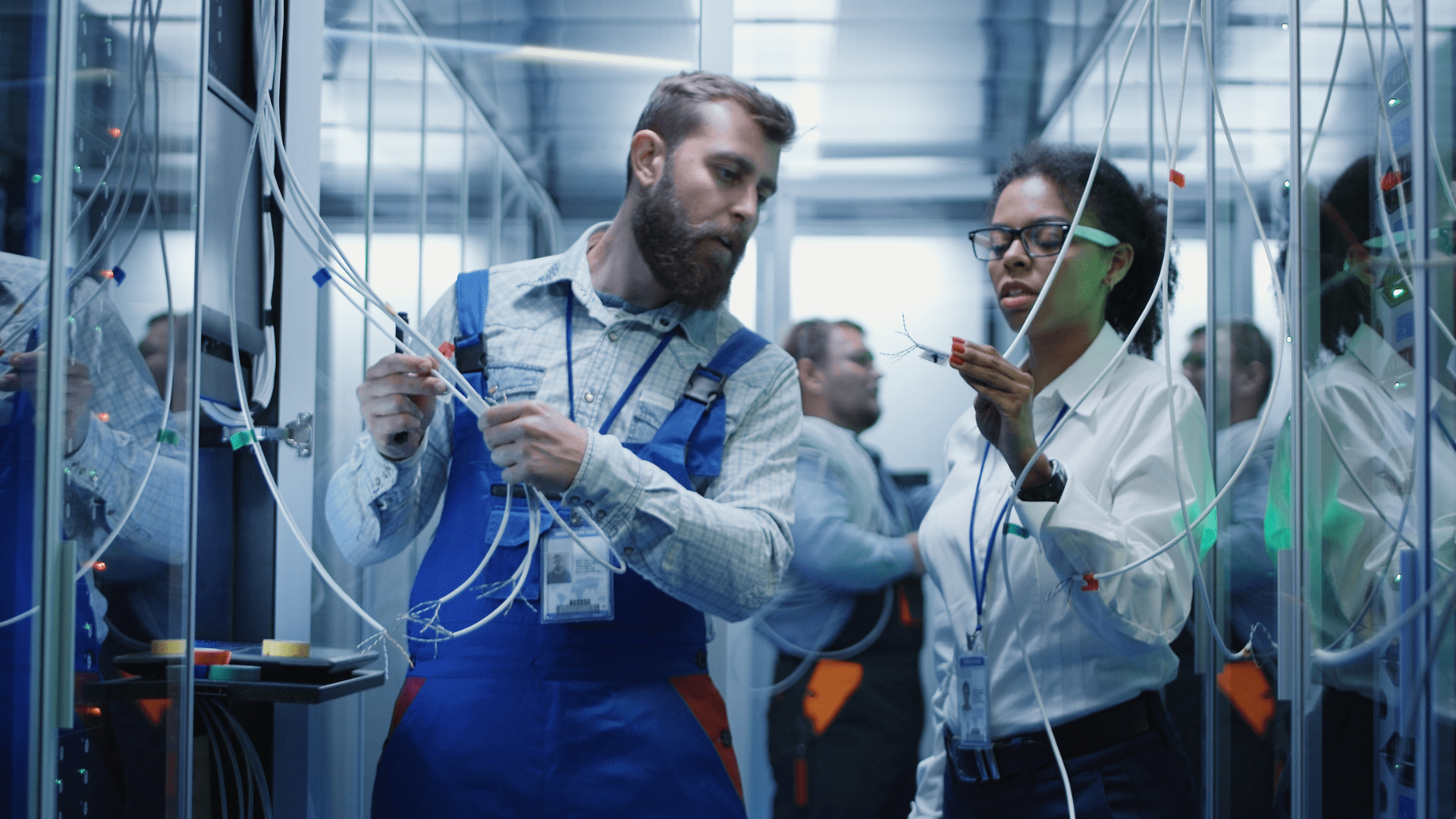 Data Center Operations Basics: The Essential Roles for Seamless ...